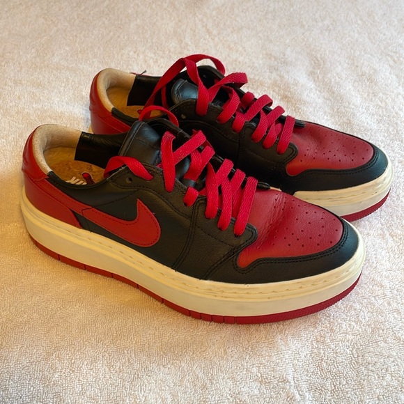 Nike Air Jordan 1 Elevate Low
SE

Black/Sail/Gym Red size 9 - Picture 1 of 6